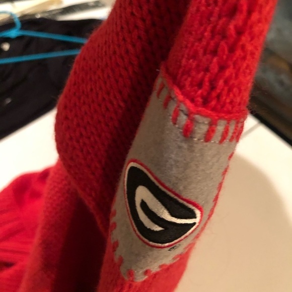 MEESHA & MIA RED Medium waterfall high-low red chunky knit sweater - Picture 10 of 16